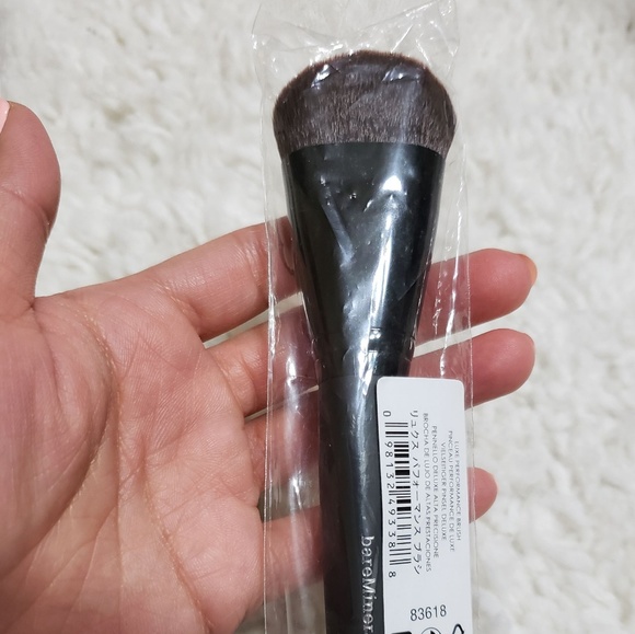 bareMinerals Other - Bare Minerals luxe performance brush bareMinerals Other - Bare Minerals luxe performance brush